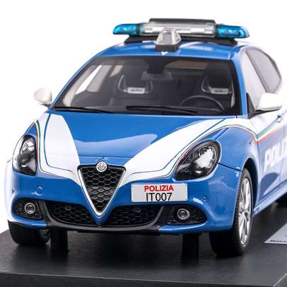 Alfa Romeo Giulietta Veloce Polizia 2019, macheta auto, scara 1:18, albastru, BBR Models