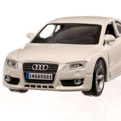 Audi A5 2014, macheta auto scara 1:32, alb, Bburago