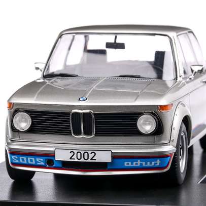 BMW 2002 Turbo 1973, macheta auto scara 1:18, argintiu, MCG