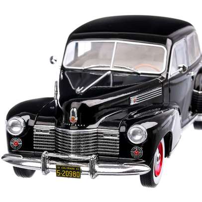 Cadillac Fleetwood series 60 Special Sedan 1941, scara 1:18, negru, MCG