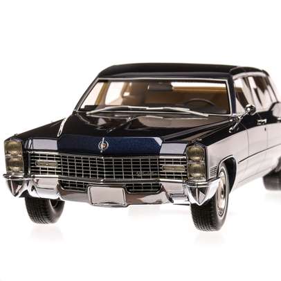 Cadillac Fleetwood series 75 Limousine 1967, macheta auto, scara 1:18, albastru inchis, Bos-Models