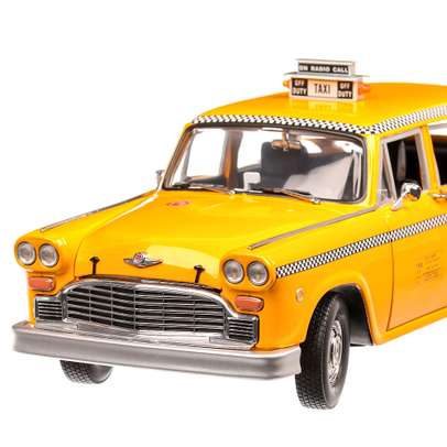 Checker A11 Cab, NYC taxi, 1981, macheta auto scara 1:18, galben, Sun Star