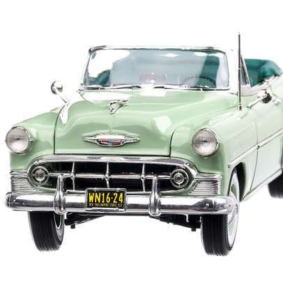 Chevrolet Bel Air Convertible 1953, macheta auto, scara 1:18, verde deschis, SunStar