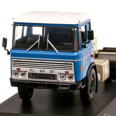 DAF 2600 1970, macheta camion, scara 1:43, bleu cu alb, IXO