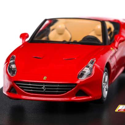 Ferrari California T 2017, macheta auto, 1:43, rosu, Bburago 