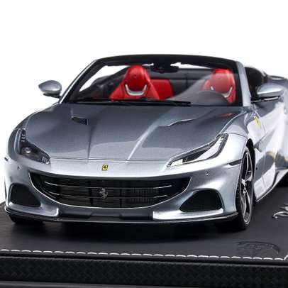 Ferrari Portofino M 2020, macheta auto, scara 1:18, argintiu metalizat, BBR Models