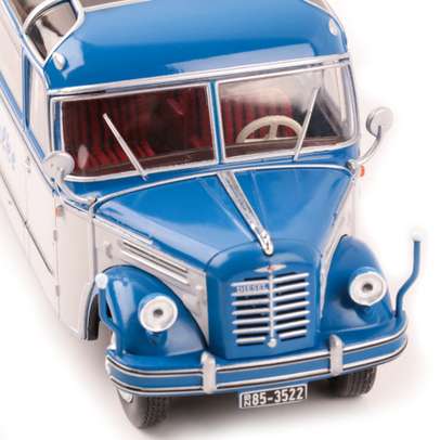Autobuzele lumii stars nr.60 - Borgward B0 4000 - 1952