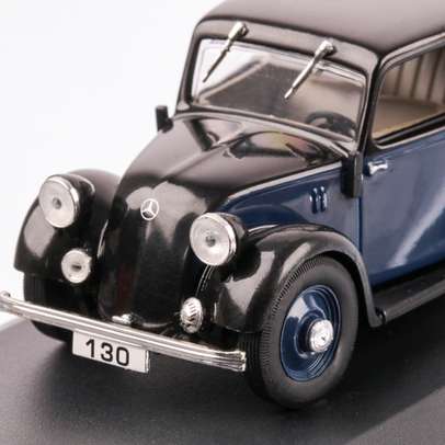 Mercedes-Benz 130 (W23) 1934, macheta auto scara 1:43, albastru inchis, carcasa plexic, Magazine models