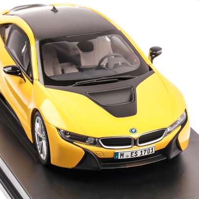BMW i8 2017, macheta auto scara 1:18, speed yellow, Paragon