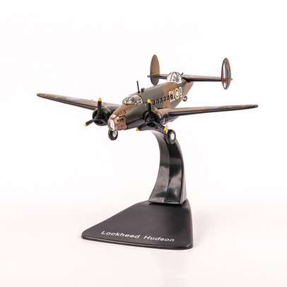 Lockheed Hudson, macheta avion scara 1:144, Bombers of WWII
