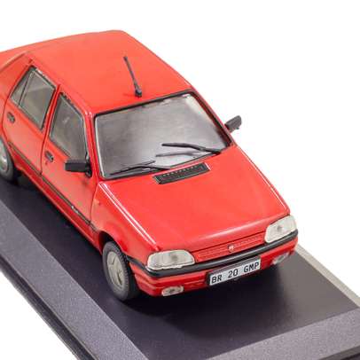 Dacia Supernova 2000, macheta auto scara 1:43, rosu, Magazine Models