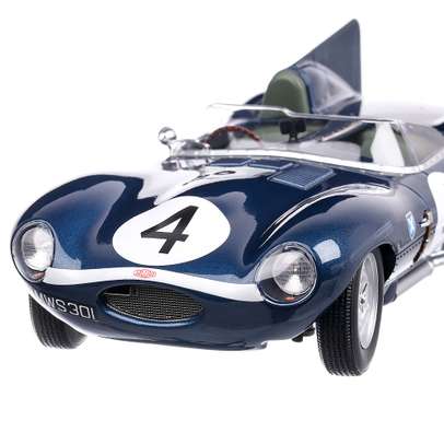 Jaguar D-Type Short Nose #4 Sanderson/Flockhart Winner 24h Le Mans 1956, macheta auto, scara 1:18, albastru, CMR