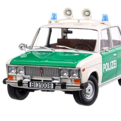 Lada 2106 Politia Germana 1981, macheta auto, scara 1:18, alb cu verde, Triple9 Collection