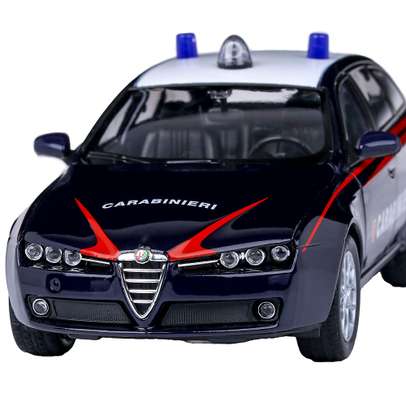 Macheta auto Alfa Romeo 159 Sport Wagon Carabinieri 2006 1:24