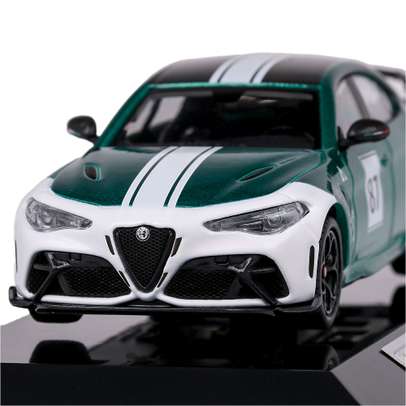 Macheta auto Alfa Romeo Giulia GTA verde 1:43