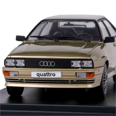 Macheta auto Audi Quattro 1981 1:24  bej metalizat White Box