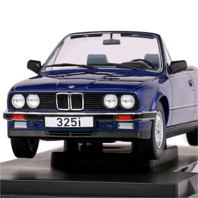 Macheta auto BMW 325i E30 Convertible 1985 albastru 1:18