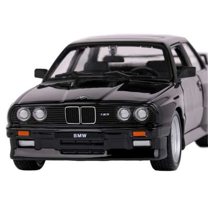 Macheta auto BMW M3 E30 1988 negru 1-24 Bburago