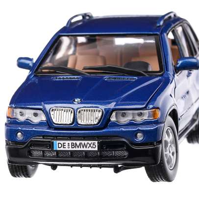 Macheta auto BMW X5 2001 scara 1:24 albastru Motor Max
