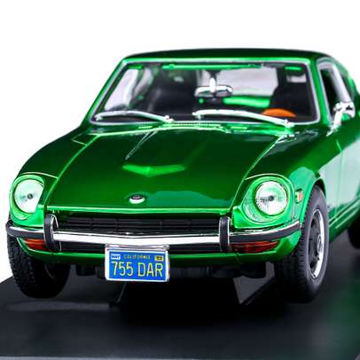 Macheta auto Datsun 240Z 1971, scara 1:18, verde, Maisto