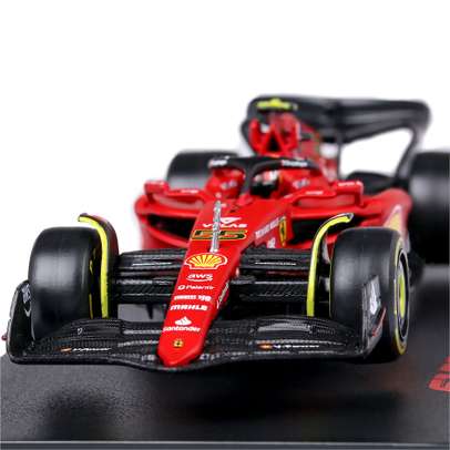 Macheta auto Ferrari F1-75 No.55 C.Sainz F1 2022 scara 1:43 Bburago-2