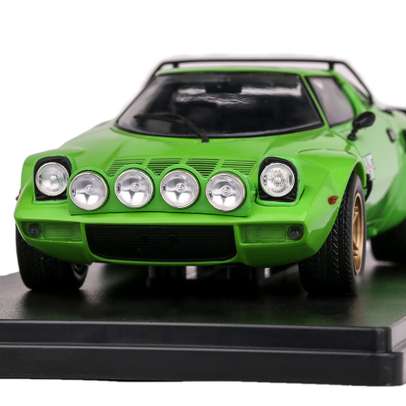 Macheta auto Lancia Stratos HF 1975 scara 1:24 verde
