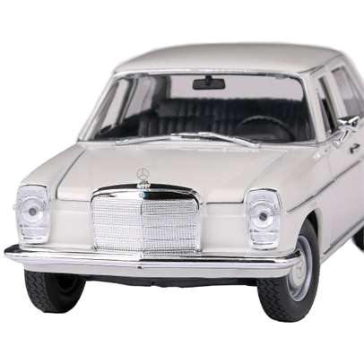 Macheta auto Mercedes-Benz 220 (W115) 1968 alb 1:24