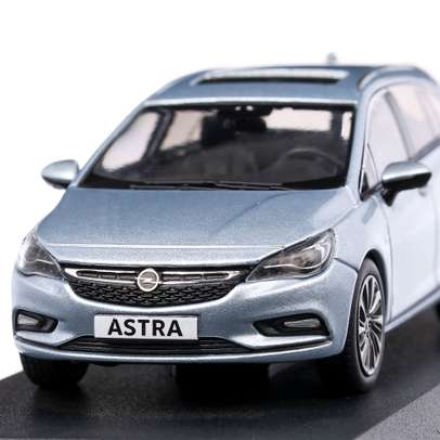 Macheta auto Opel Astra 2018, scara 1:43, bleu deschis, iScale for Dealer Opel