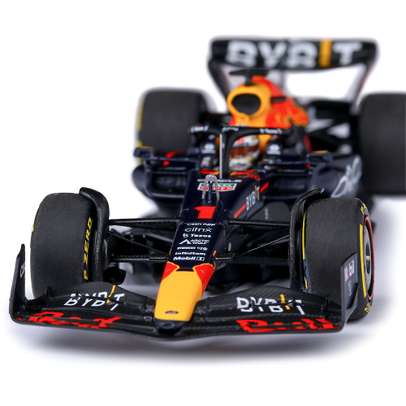 Macheta auto Red Bull RB18 F1 #1 Max Verstappen Winner Saudi Arabian GP 2022 scara 1:43 Minichamps-2