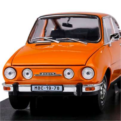 Macheta auto Skoda 110R Coupe 1980 scara 1:18 portocaliu