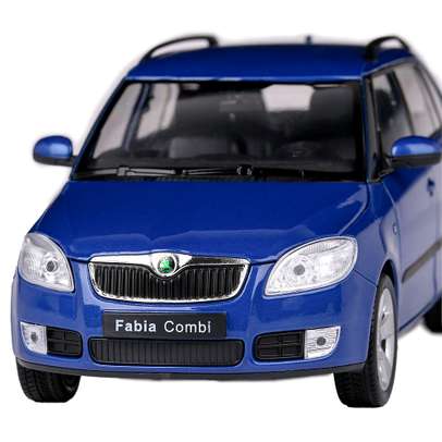 Macheta auto Skoda Fabia II Combi 2006, scara 1:24, albastru, Welly