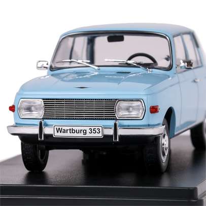 Macheta auto Wartburg 353 1988 1:24  bleu White Box