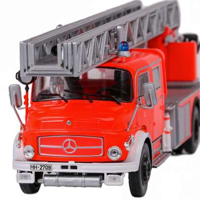 Macheta autospeciala pompieri Mercedes-Benz L1519 DLK30