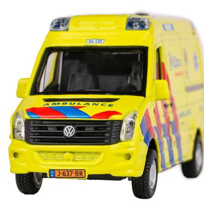 Macheta autospeciala Volkswagen Crafter Ambulance galben cu rosu 1:50 Bburago