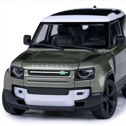 Macheta suv Land Rover Defender 90 2020 verde cu alb 1:24