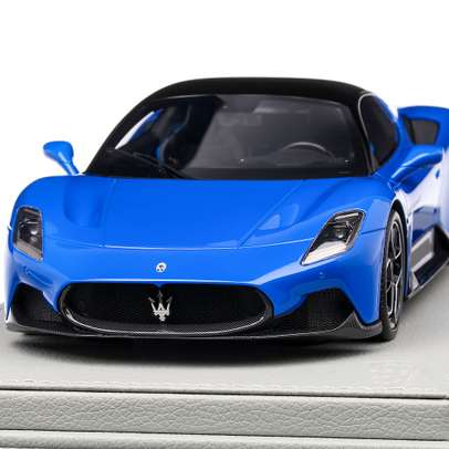 Macheta auto Maserati MC20 2020, macheta auto, scara 1:18 albastru, BBR Models