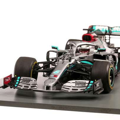 Mercedes-Benz AMG Petronas Motorsport F1 W11 EQ Power+ #44 Lewis Hamilton Barcelona Test 2020, macheta  auto, scara 1:18, argintiu, Spark