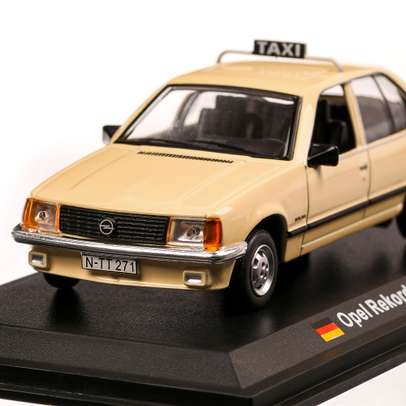 Opel Rekord E Nurenberg Taxi 1980, macheta Taxi scara 1:43, crem, Atlas