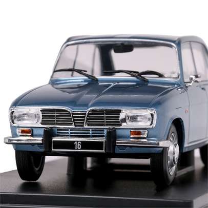 Macheta auto Renault 16 1965 scara 1:24 bleu White Box