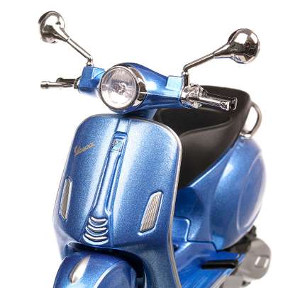 Vespa Primavera 150 2010, macheta motocicleta, scara 1:12, albastru, Maisto