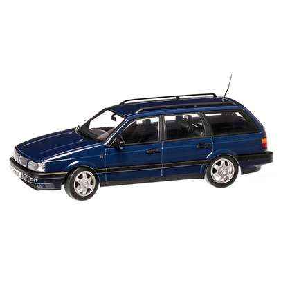 Volkswagen Passat (B3) Variant 1988, macheta auto scara 1:18, albastru inchis, KK-Scale
