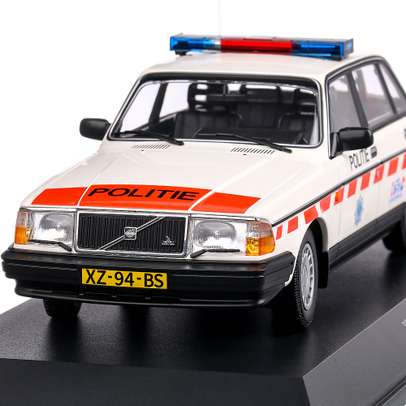Volvo 240 GL Politia Olandeza 1986, macheta auto, scara 1:18, alb cu rosu, Minichamps