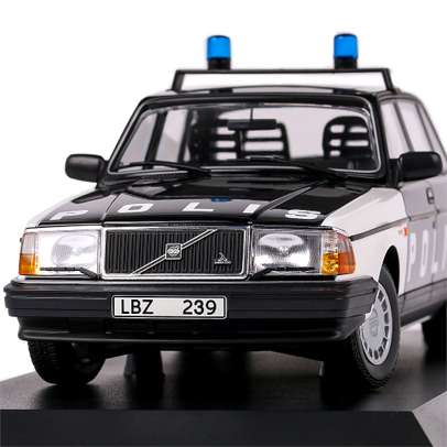 Volvo 240GL Politia Suedeza 1986, macheta auto scara 1:18, negru, Minichamps